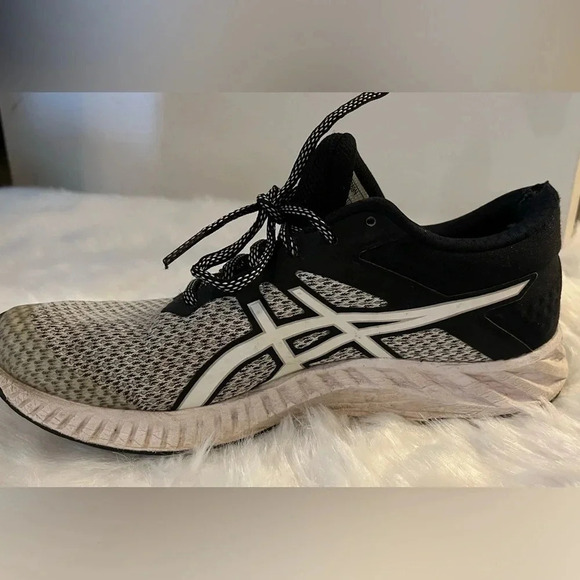 Women’s ASICS Fuzex Lyte 2 Running Sneakers - Picture 4 of 10